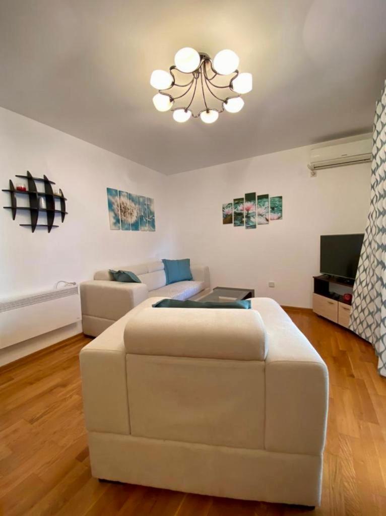 Apartment Liza Петровац Экстерьер фото